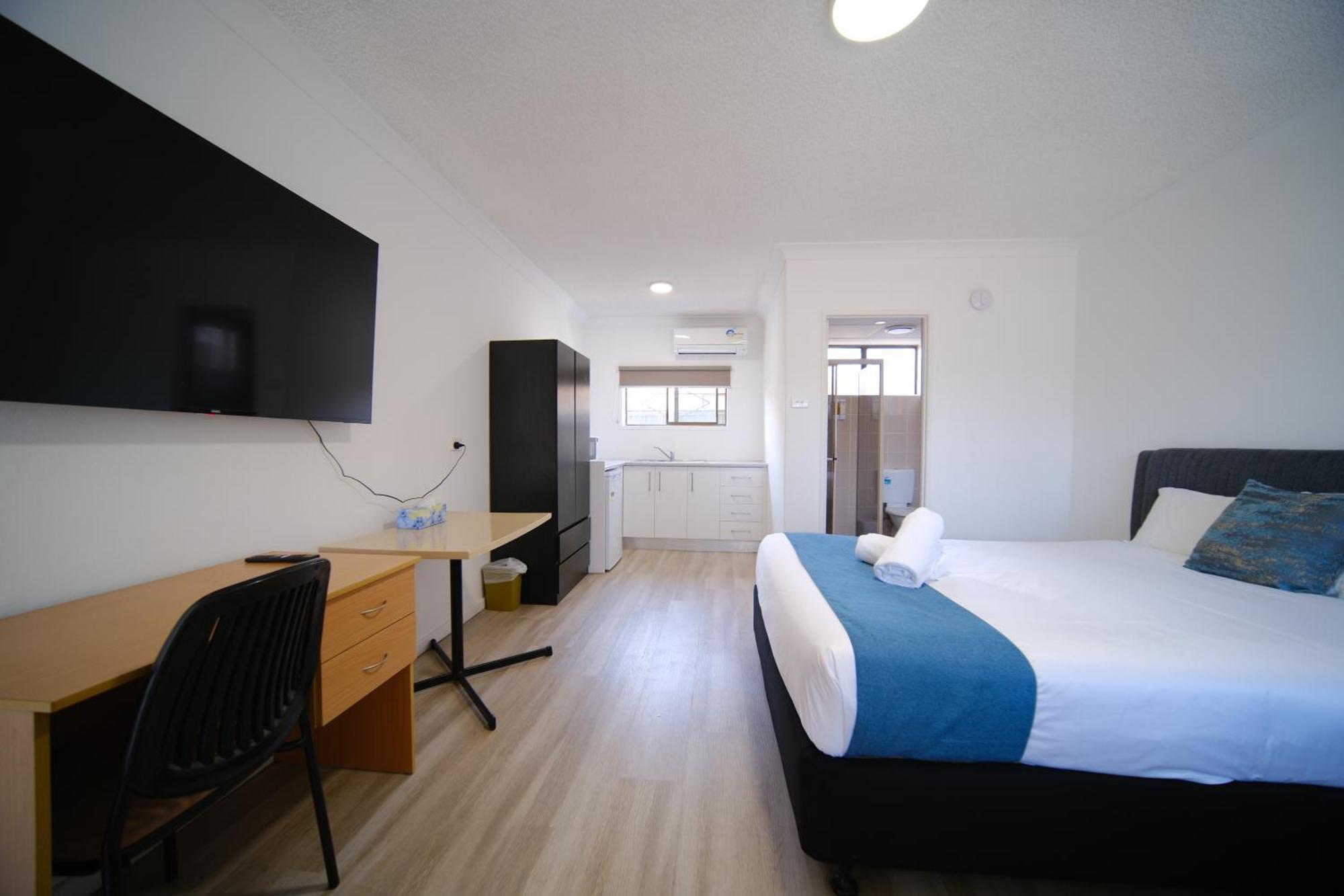Lakeside Inn Wollongong Primbee Extérieur photo